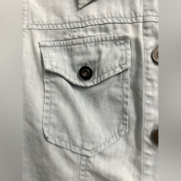 Pieces Kensie Cropped Jean Jacket Small - Picture 11 of 12